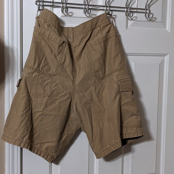 Cargo shorts (tan) - Picture 4 of 7
